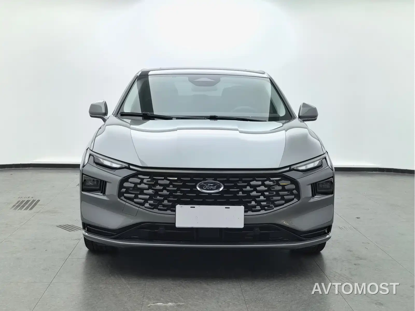 Ford Mondeo 2023 1.5T E-Hybrid Luxury — фото 2