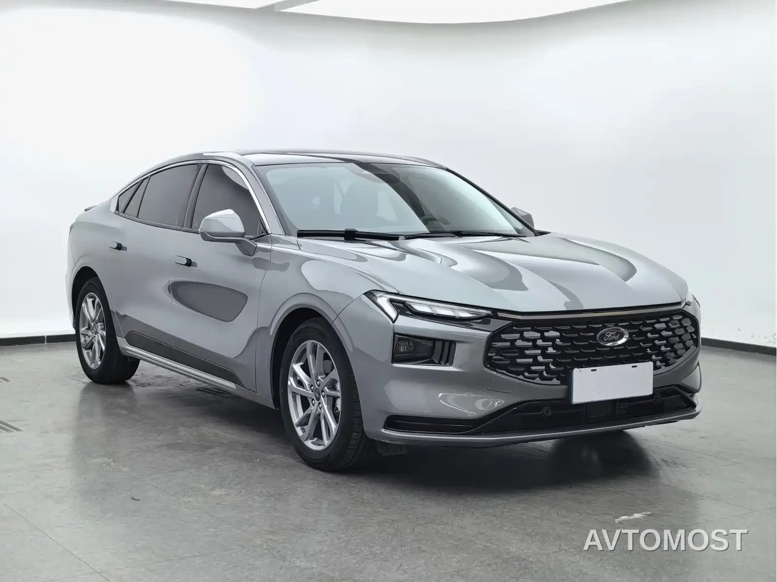 Ford Mondeo 2023 1.5T E-Hybrid Luxury — фото 3
