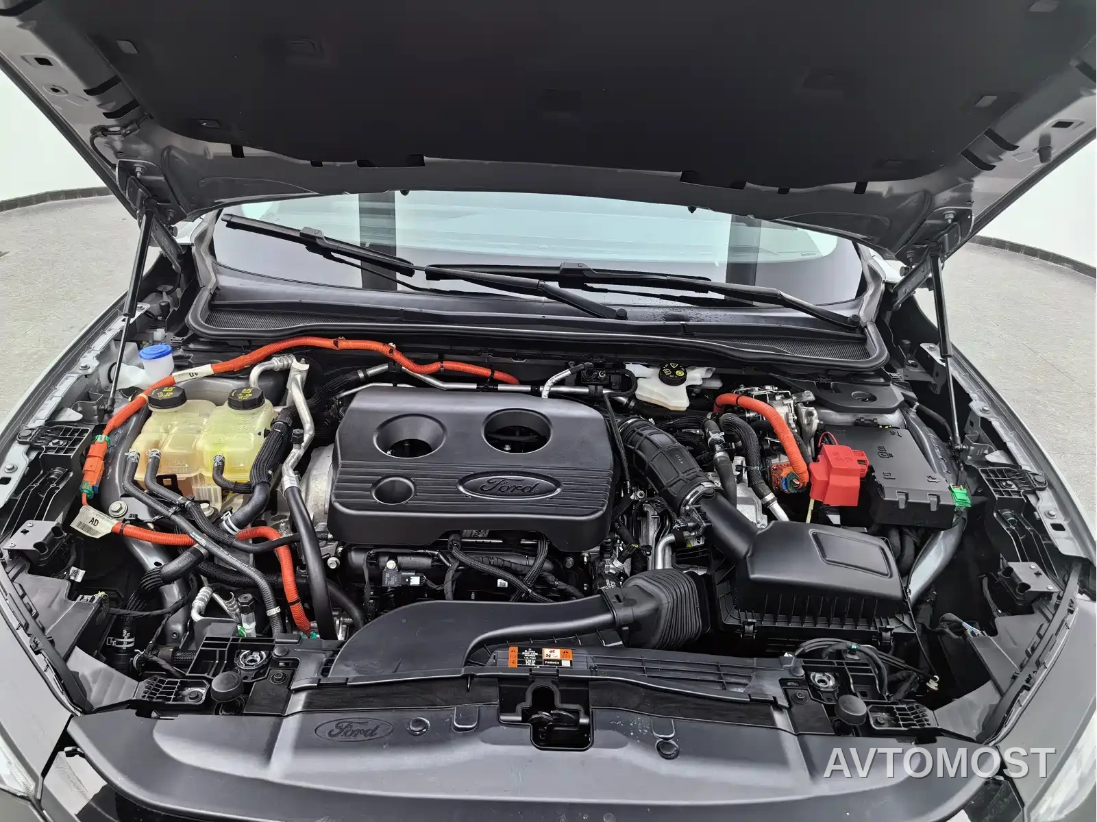 Ford Mondeo 2023 1.5T E-Hybrid Luxury — фото 10