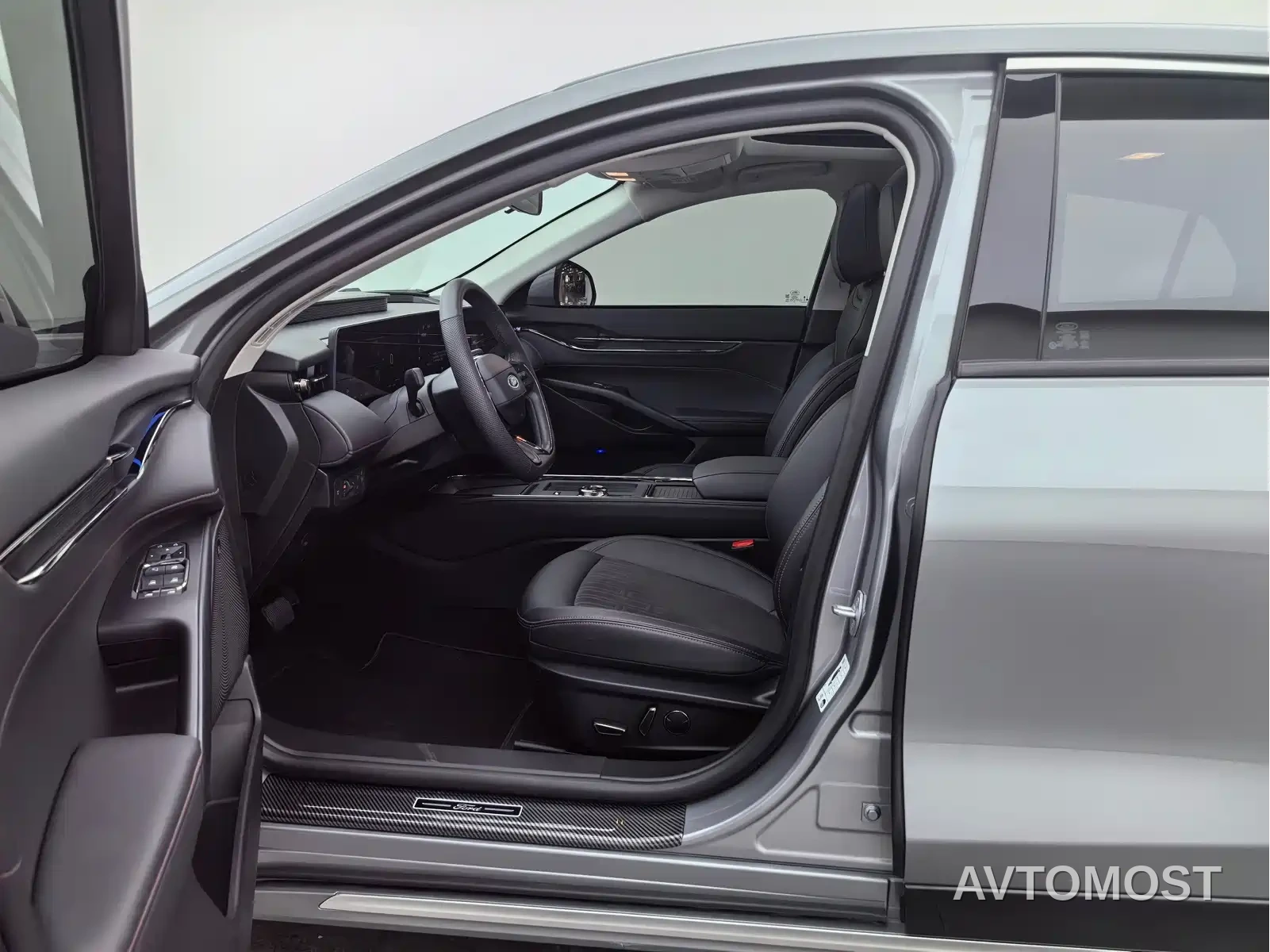 Ford Mondeo 2023 1.5T E-Hybrid Luxury — фото 18
