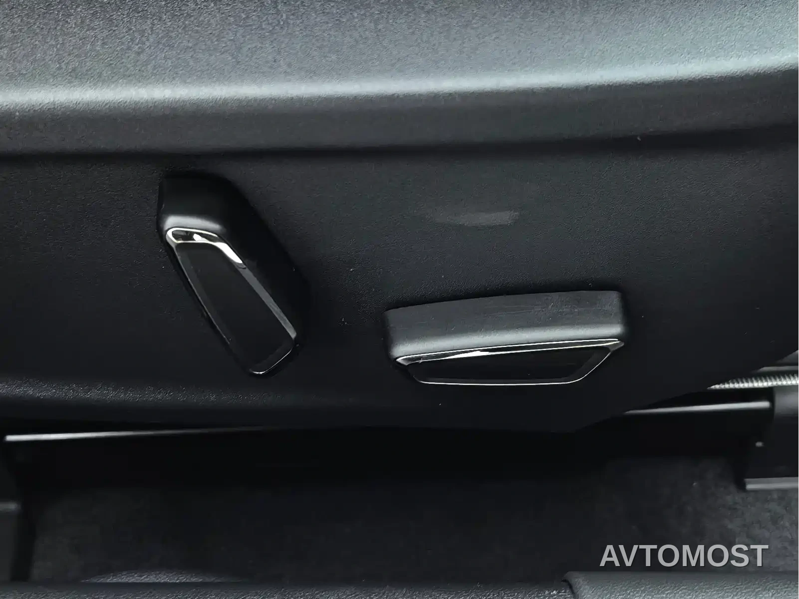 Ford Mondeo 2023 1.5T E-Hybrid Luxury — фото 19