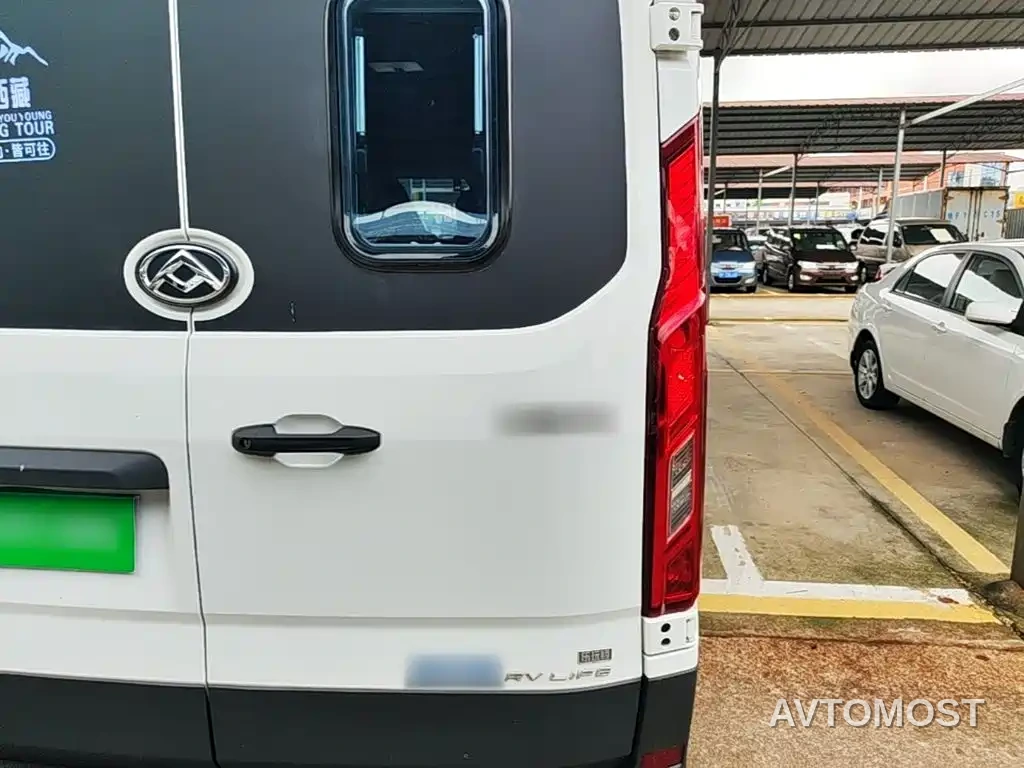 SAIC Maxus V90 RV 2023 2.0T RVLIFE Fun Edition — фото 4
