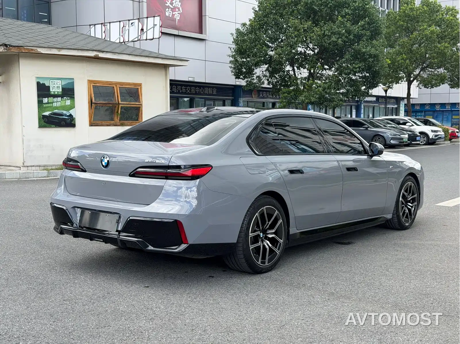 BMW i7 2023 eDrive50L Leading M Sport Package — фото 6
