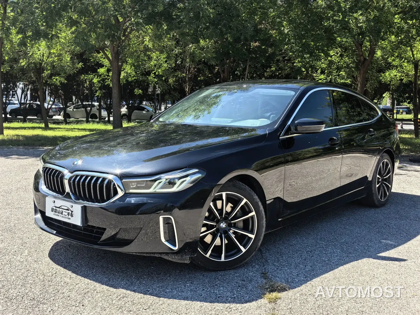 BMW 6 Series GT 2022 Model 630i Luxury Design Package — фото 1
