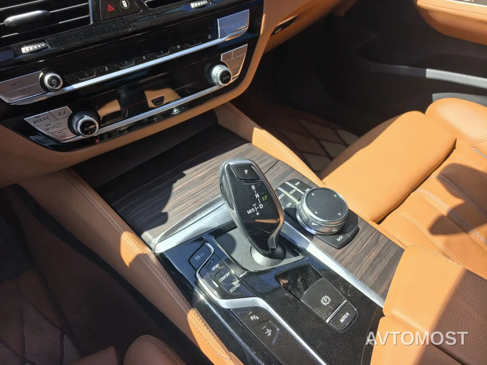 BMW 6 Series GT 2022 Model 630i Luxury Design Package — фото 9