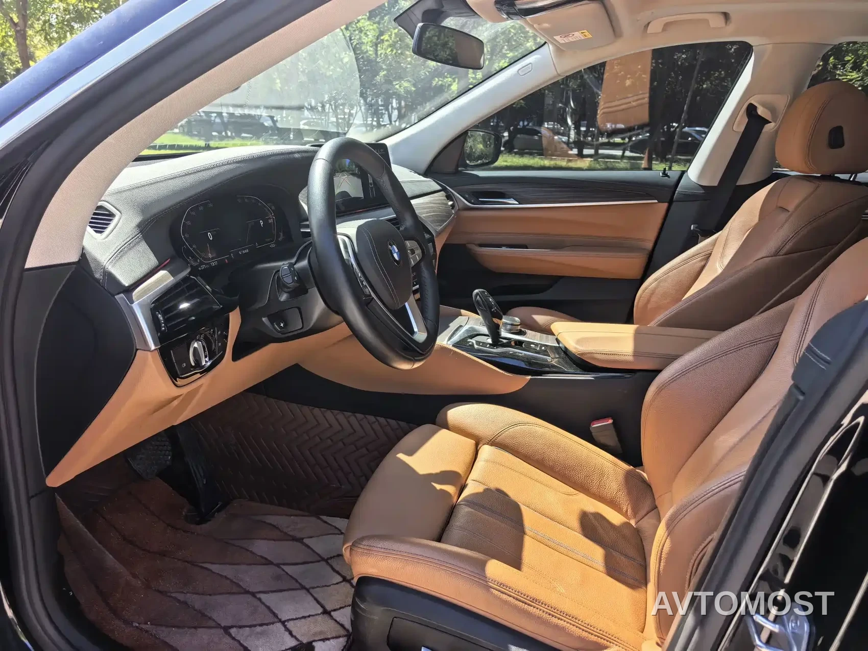 BMW 6 Series GT 2022 Model 630i Luxury Design Package — фото 12