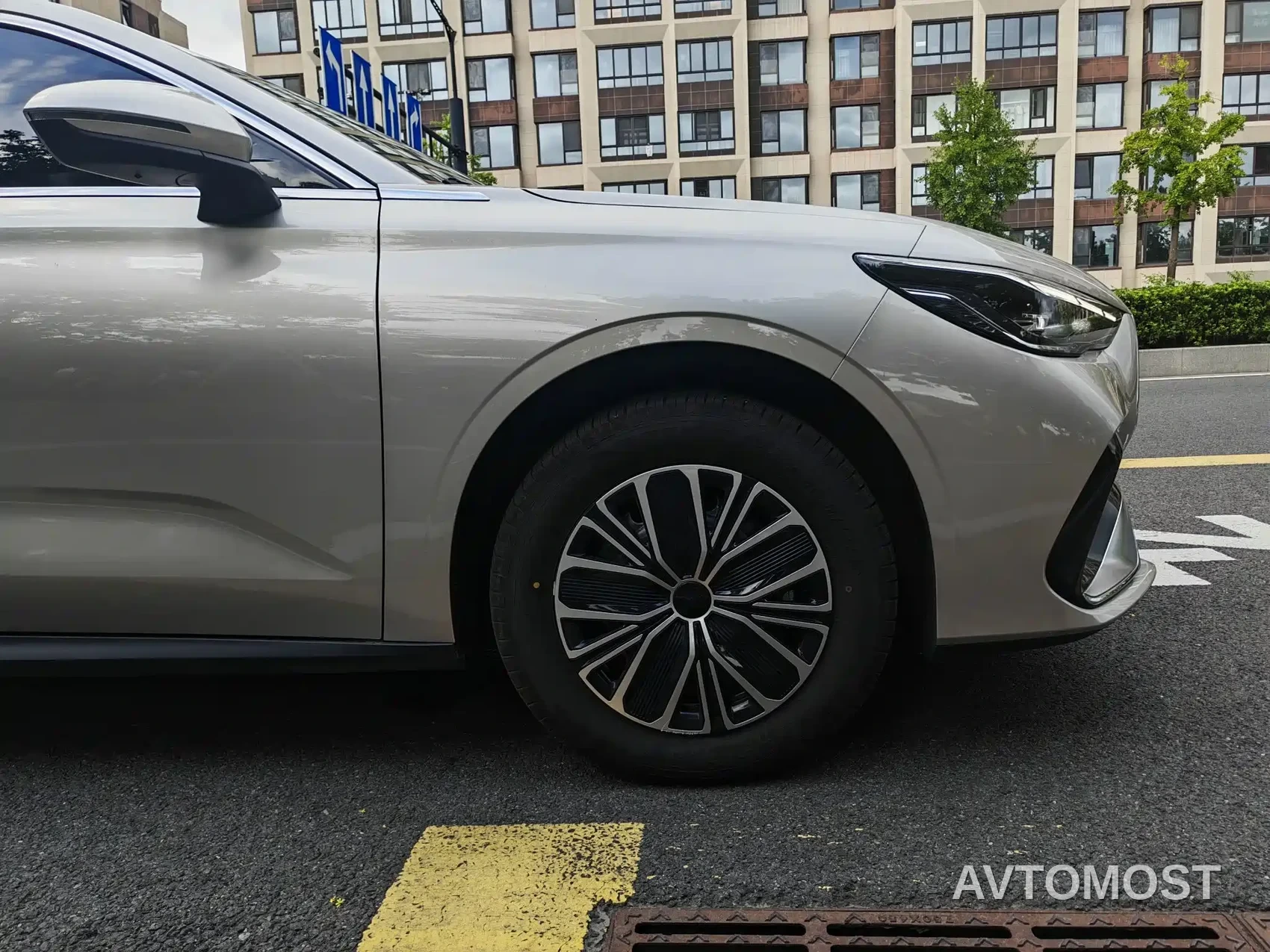 Geely Galaxy Stellar 6 2025 60km Voyager Edition — фото 6