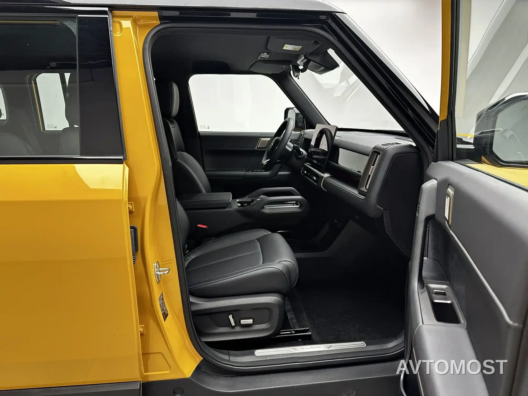 Chery Fengyun Storm X3L 2025 Model 4WD Premium Edition — фото 12