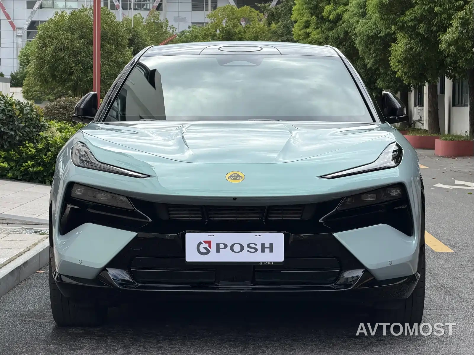 Lotus FOR ME 2026 Base Model 5-Seater — фото 2
