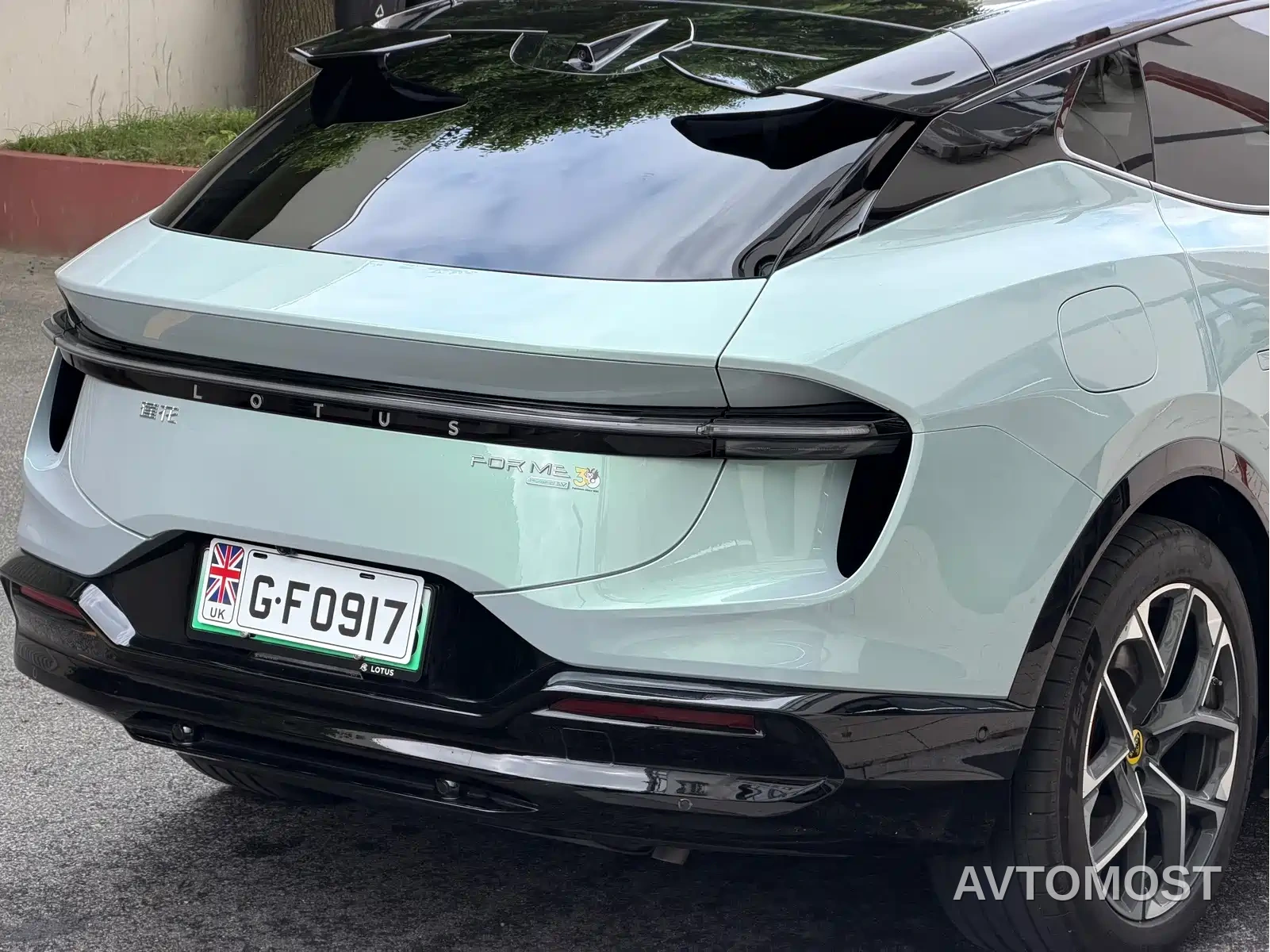 Lotus FOR ME 2026 Base Model 5-Seater — фото 8