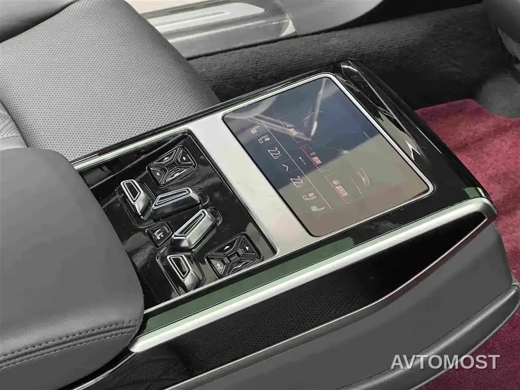 Audi A8 New Energy 2022 A8L 60 TFSIe quattro Collector's Edition — фото 7