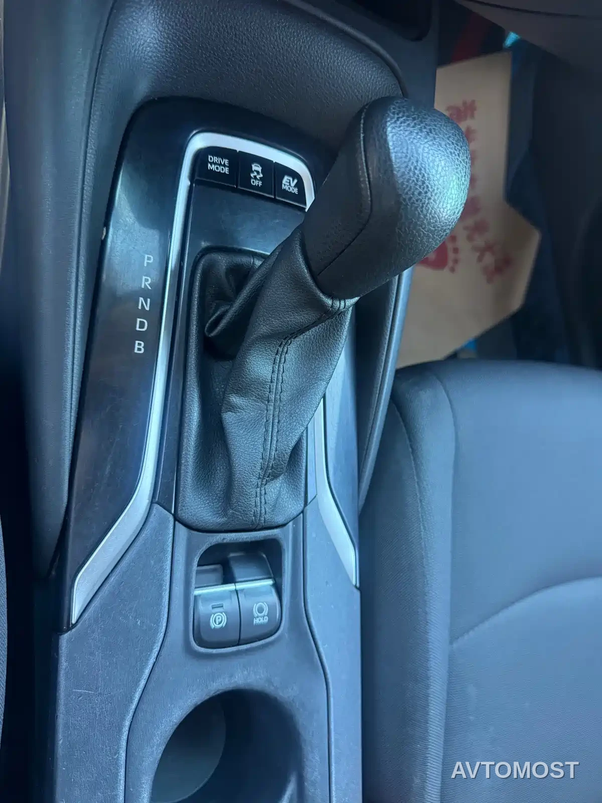 Toyota Corolla 2019 Hybrid 1.8L E-CVT GL-i Pioneer Edition — фото 7