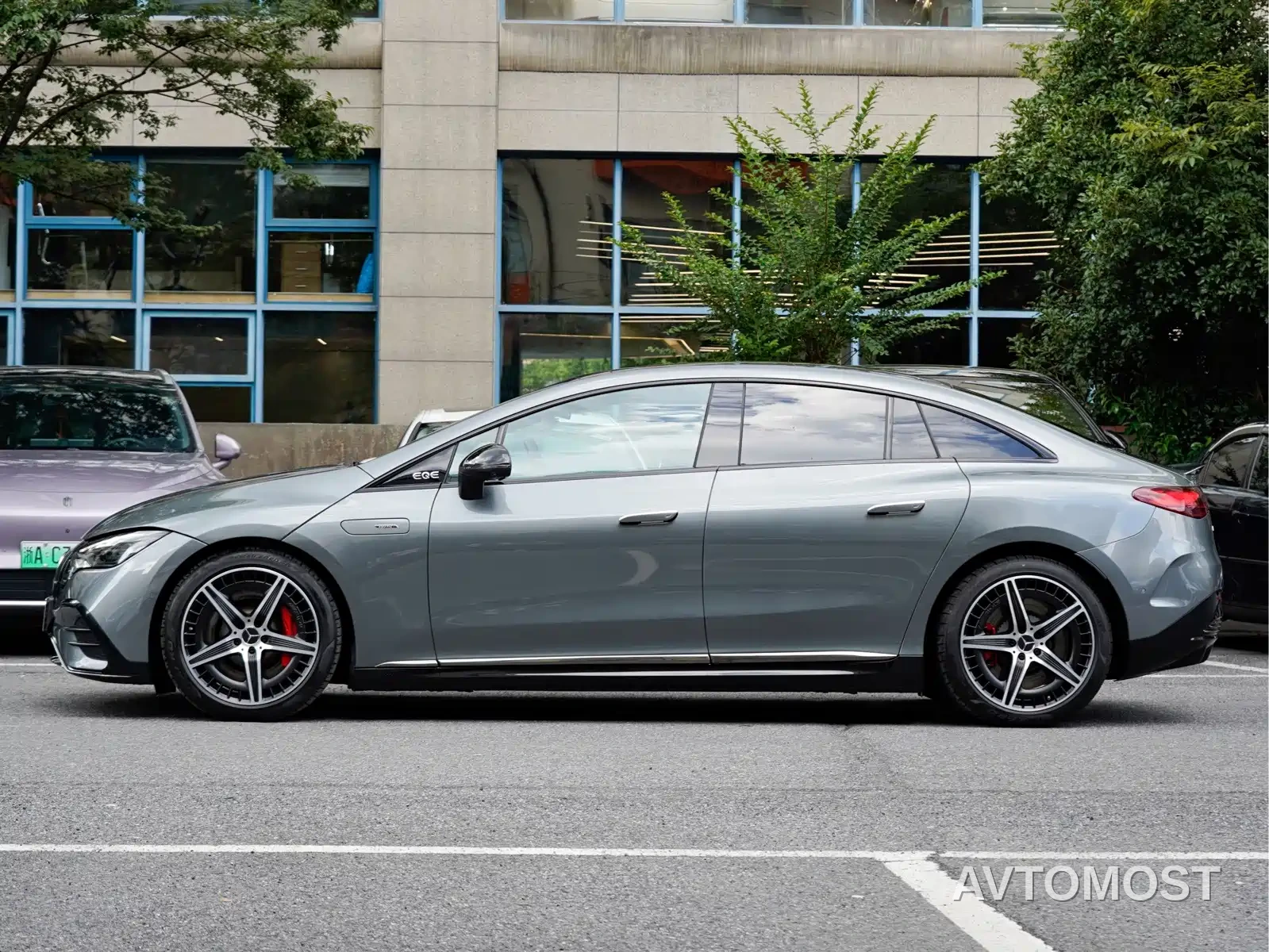 Mercedes-Benz EQE AMG 2023 AMG EQE 53 4MATIC+ — фото 3