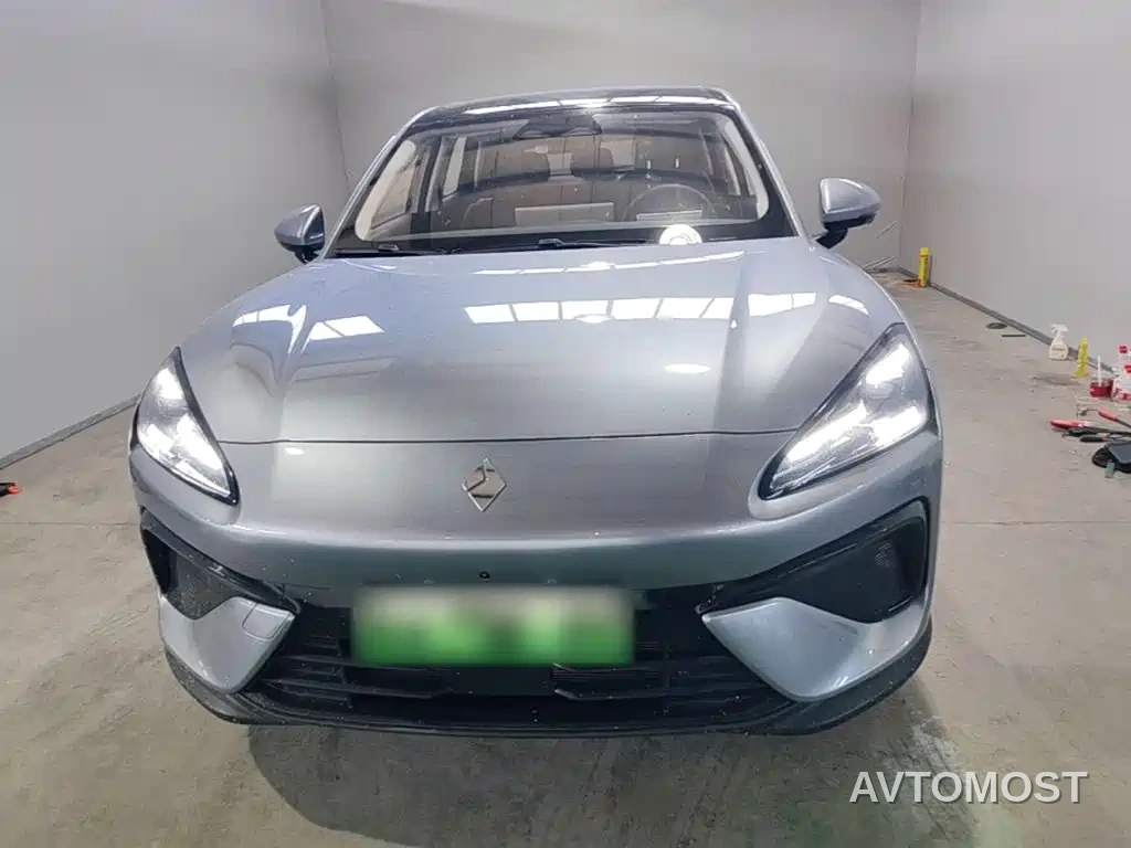 Baojun Yunhai 2024 140km Plug-in Hybrid — фото 3