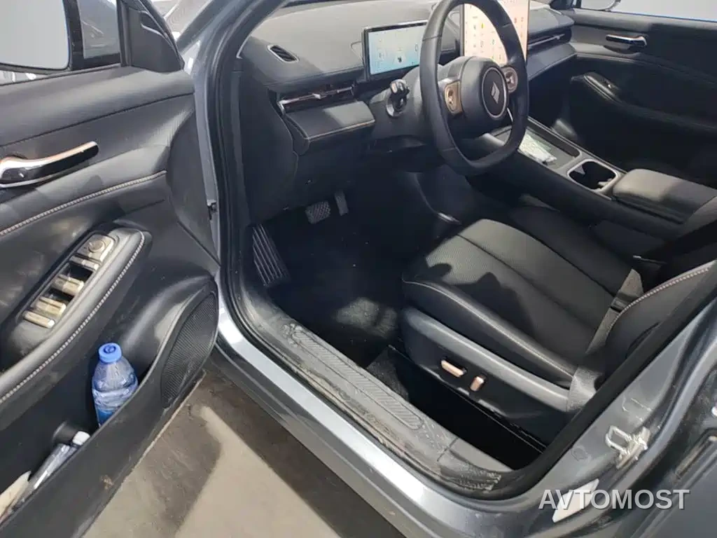 Baojun Yunhai 2024 140km Plug-in Hybrid — фото 14