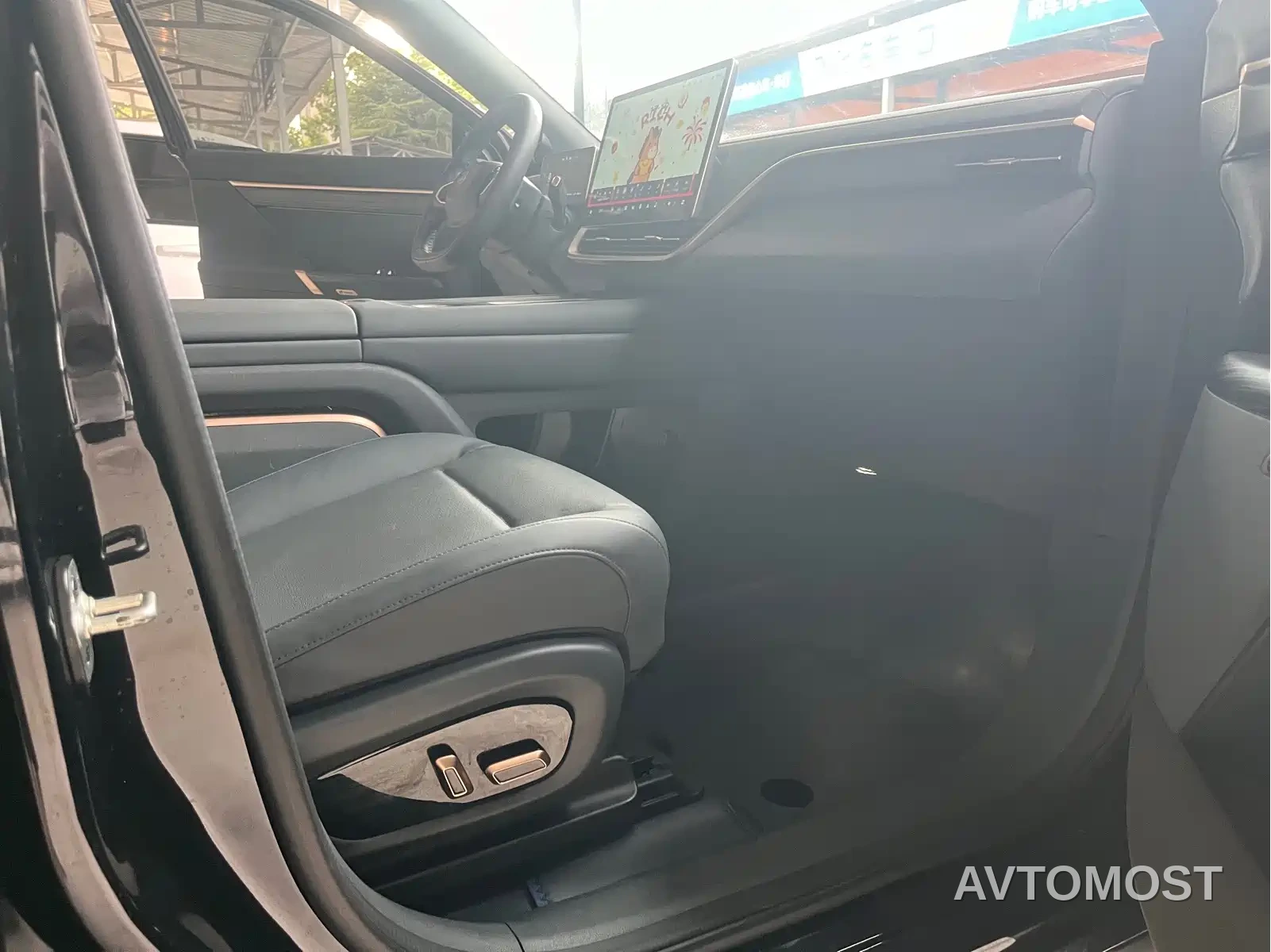 Dongfeng Yipai eπ008 2024 210Max Range Extender 6-Seater — фото 18