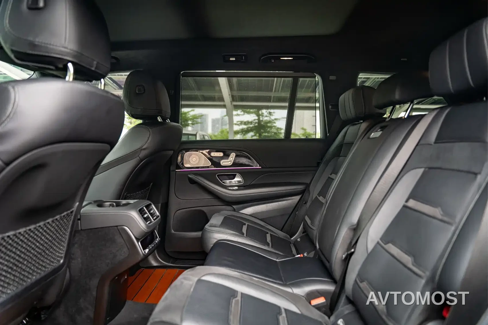 Mercedes-Benz GLS AMG 2024 AMG GLS 63 4MATIC+ — фото 20