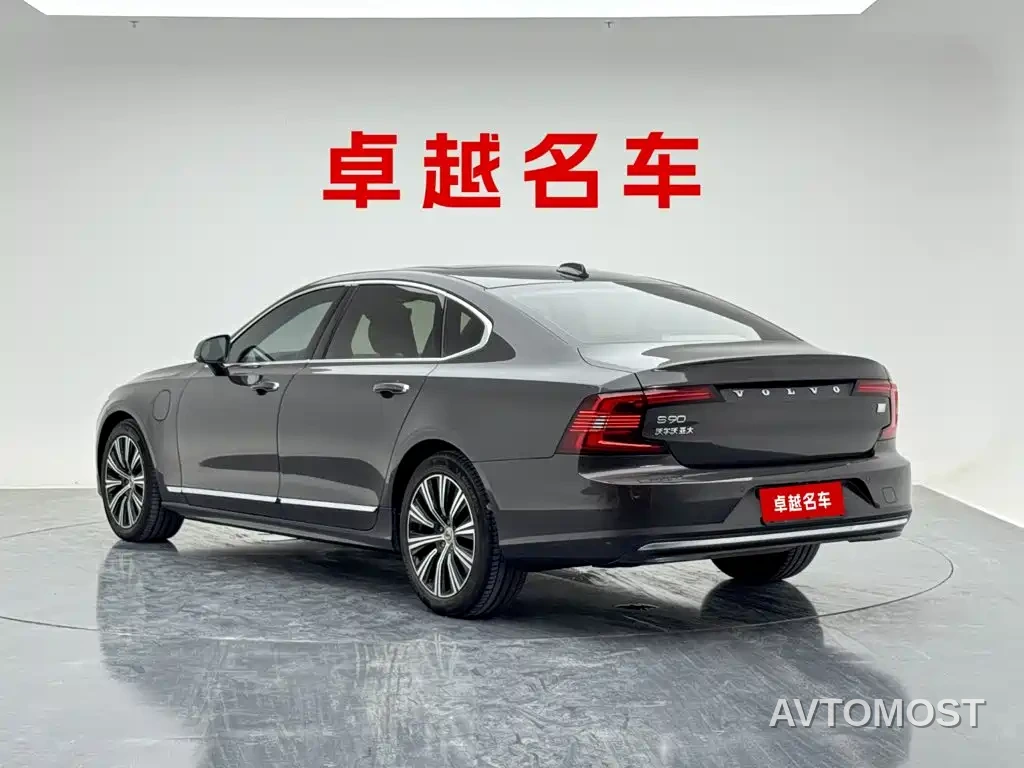Volvo S90 Plug-in Hybrid 2022 T8 Recharge Plug-in Hybrid Momentum Luxury Edition — фото 6