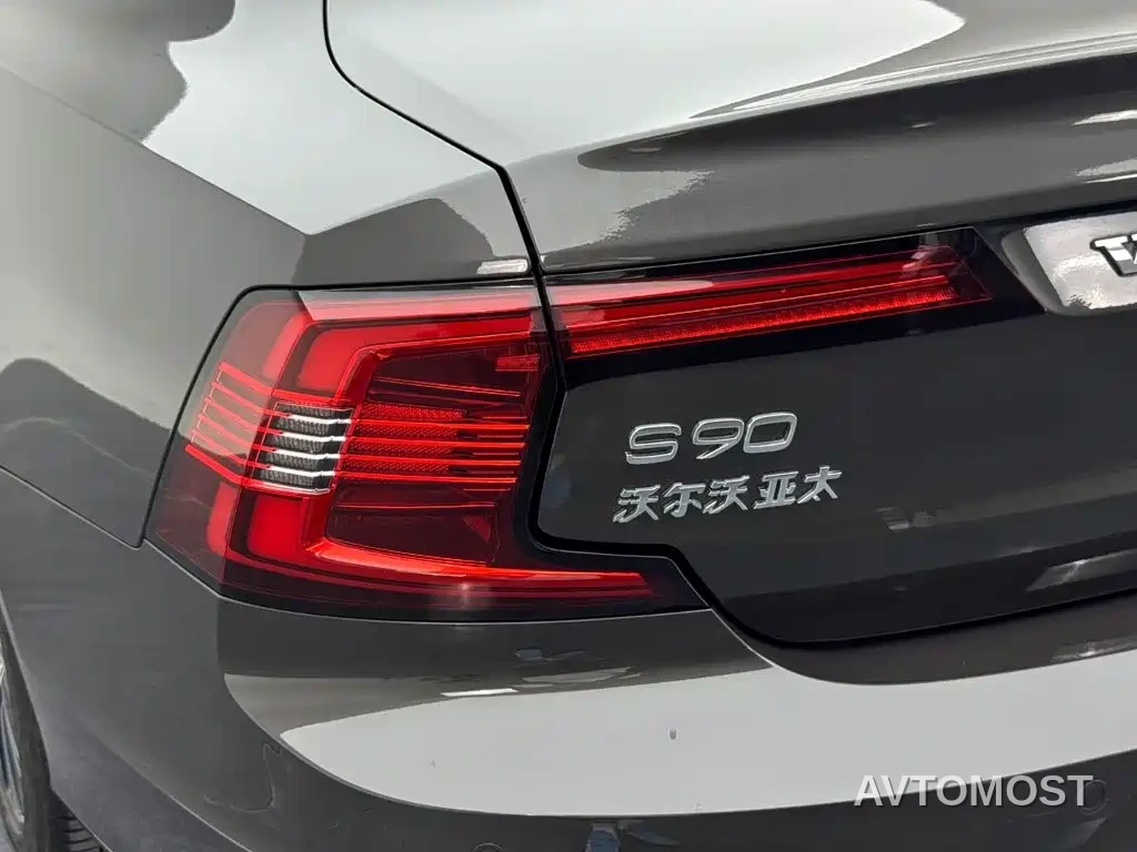 Volvo S90 Plug-in Hybrid 2022 T8 Recharge Plug-in Hybrid Momentum Luxury Edition — фото 10