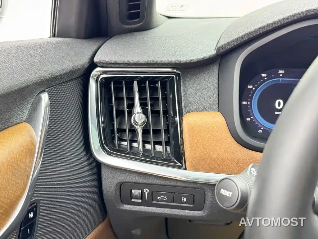 Volvo S90 Plug-in Hybrid 2022 T8 Recharge Plug-in Hybrid Momentum Luxury Edition — фото 20