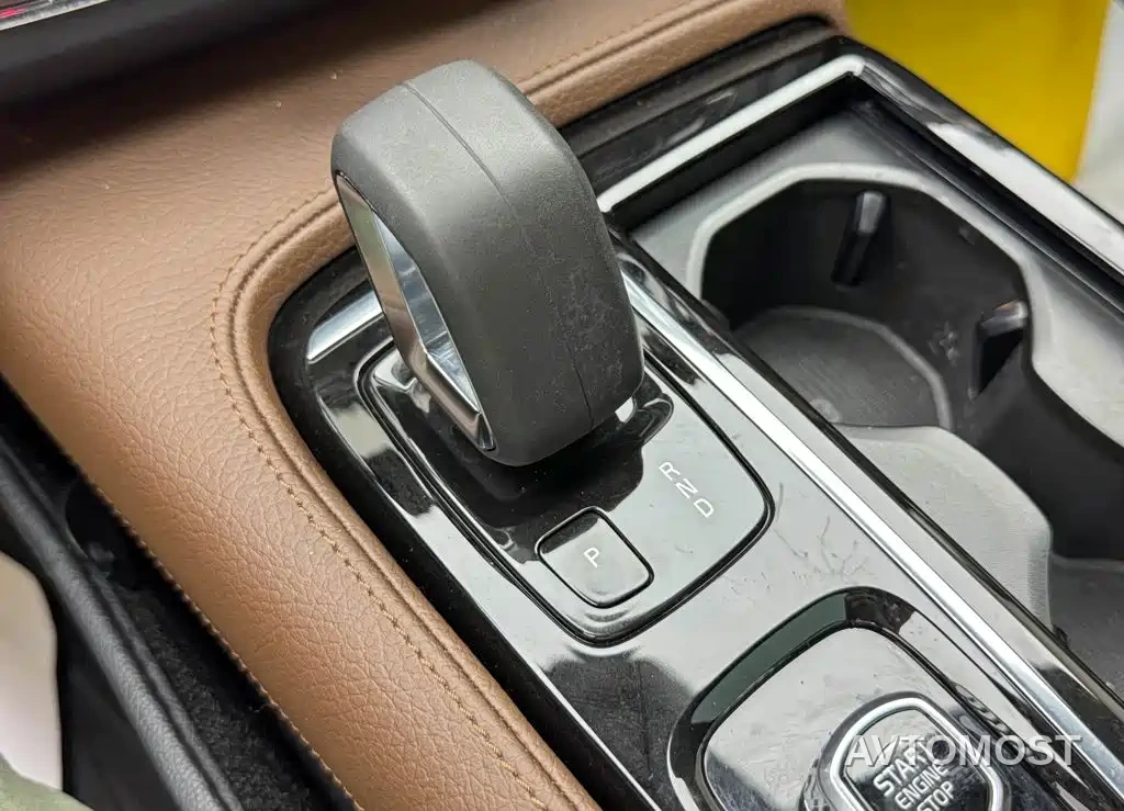 Volvo S90 Plug-in Hybrid 2022 T8 Recharge Plug-in Hybrid Momentum Luxury Edition — фото 21