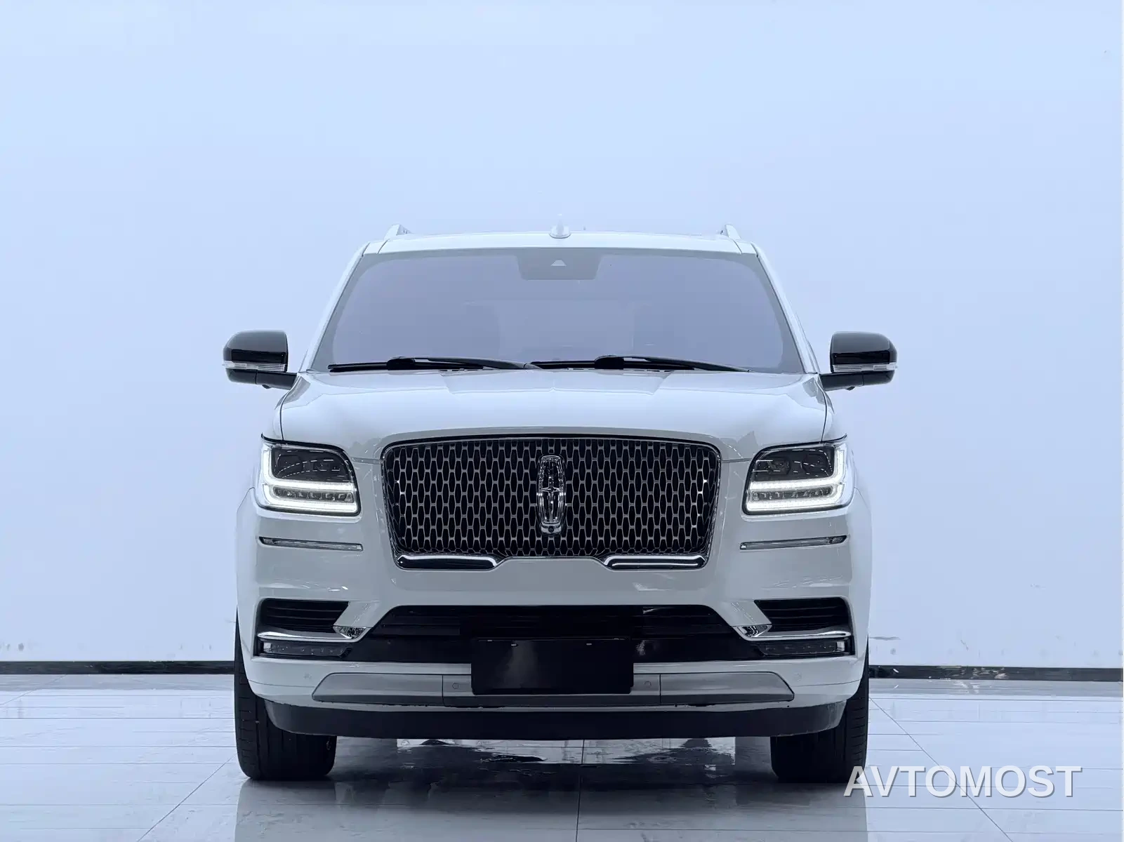 Lincoln Navigator 2020 3.5T Prestige Edition — фото 2