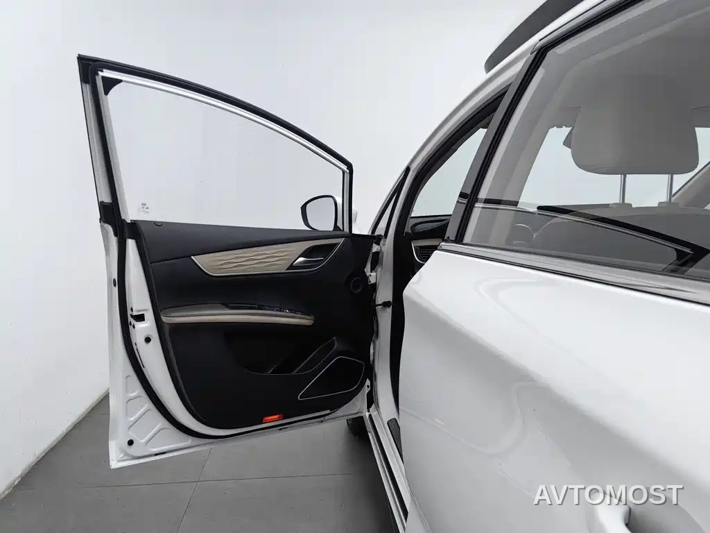 BYD Song MAX New Energy 2022 DM-i 105KM Executive Edition — фото 7