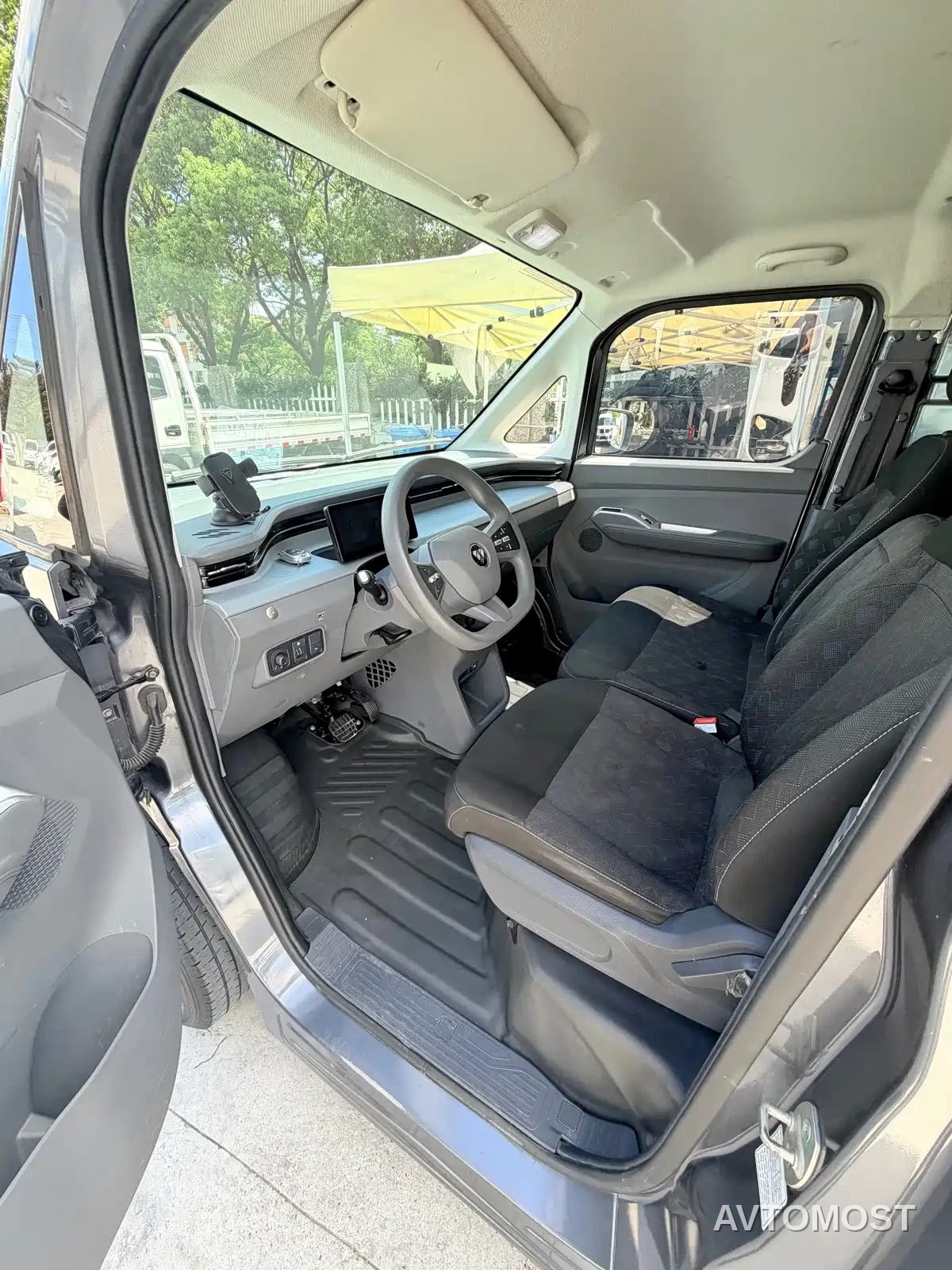 Foton Fengjing i7 2025 Professional Logistics Long Wheelbase FWD CATL 66.67kWh Smart Edition Flat Roof Single Tire 2-Seater — фото 4