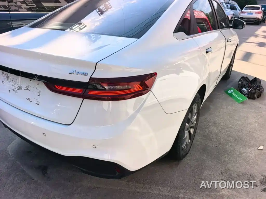 Geely Geometry A 2022 Model Pro 430KM Travel Edition — фото 8