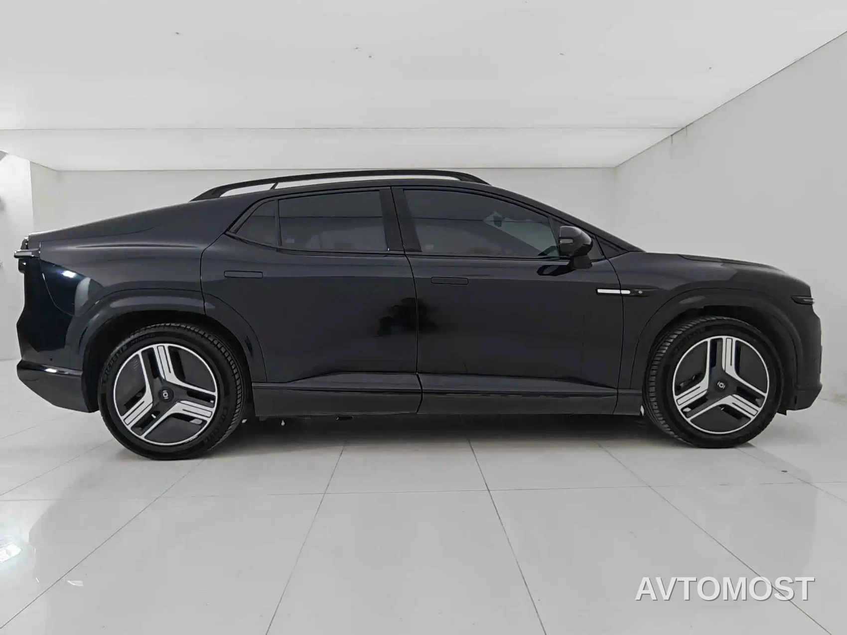 Changan Qiyuan E07 2025 Pure Electric AWD 90kWh Max Intelligent Driving Edition — фото 8