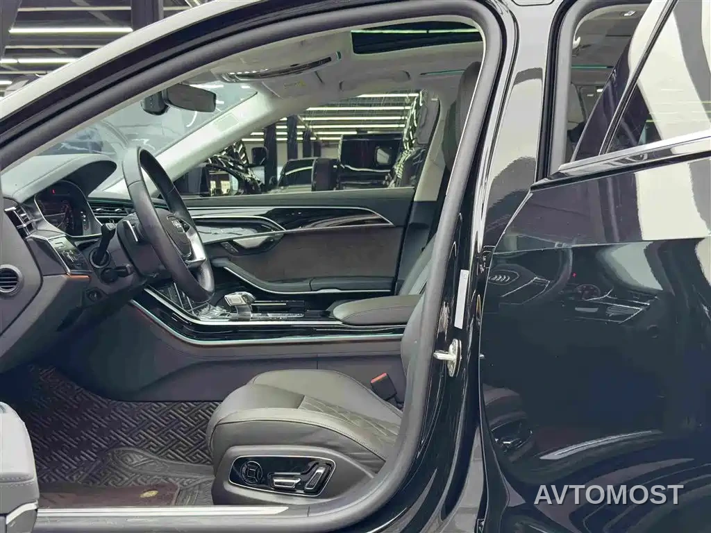 Audi A8 New Energy 2022 A8L 60 TFSIe quattro Collector's Edition — фото 5
