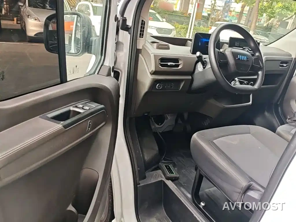 Jiangling E-Fushun 2025 Clear Window Version 41.86kWh Short Wheelbase Low Roof — фото 12