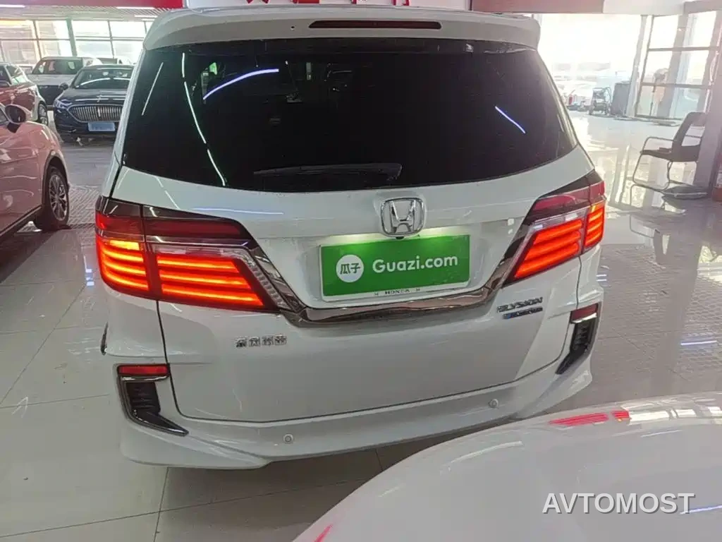Honda Elysion 2019 2.0L Hybrid Luxury Edition — фото 6