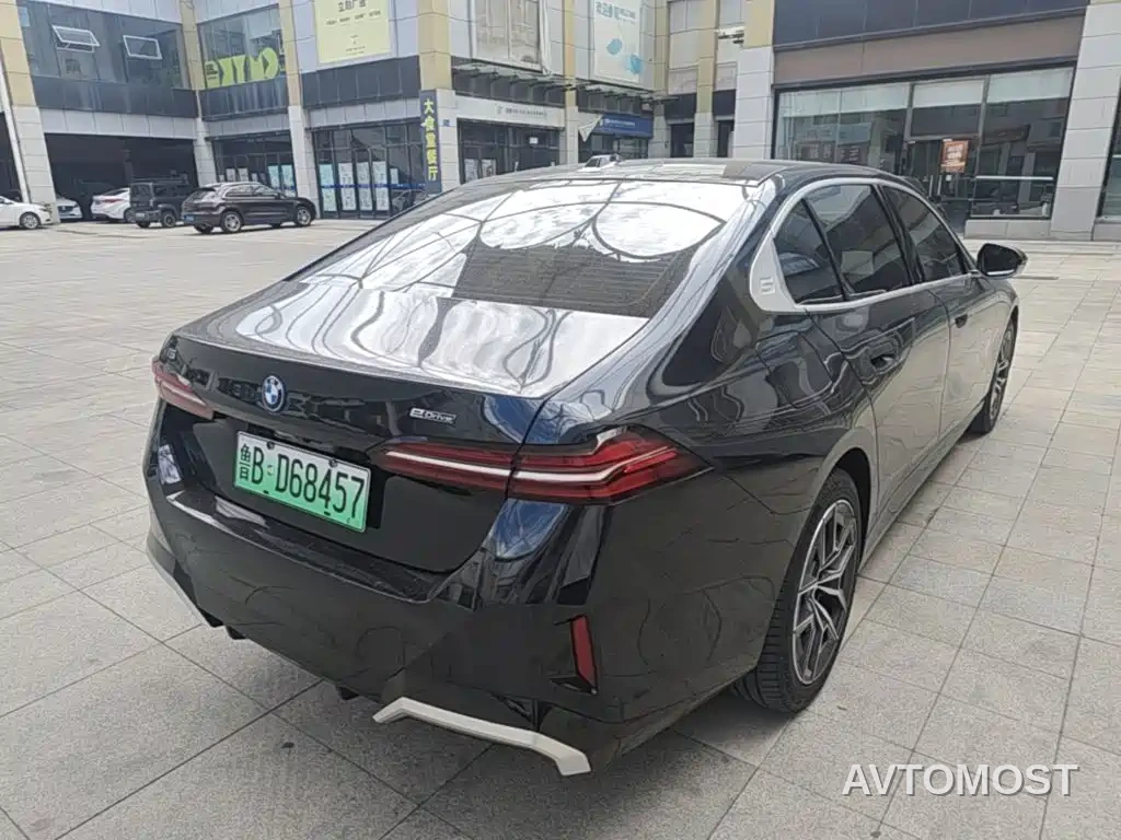 BMW i5 2024 eDrive 35L M Sport Package — фото 5