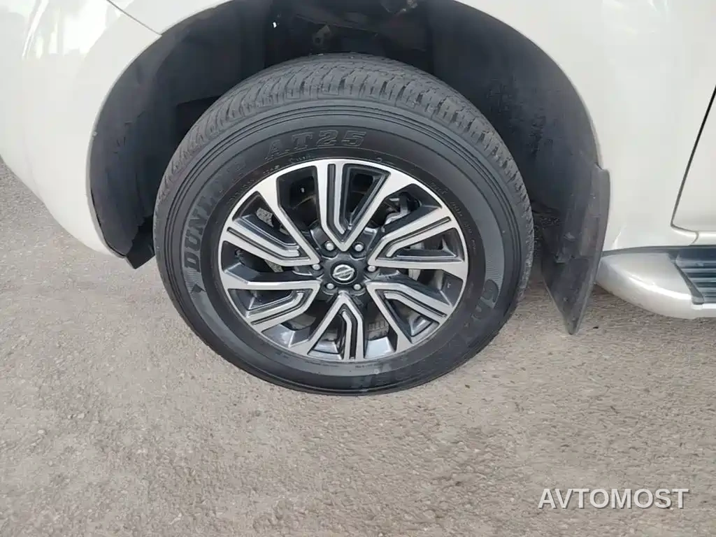 Nissan Terra 2020 2.5L XV 4WD Automatic Flagship Edition — фото 20