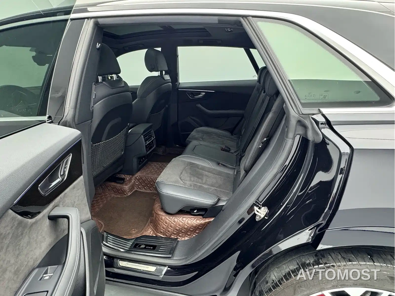 Audi Q8 2021 Model 55 TFSI Premium Dynamic — фото 8