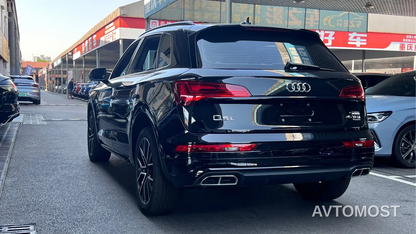 Audi Q5L 2025 45 TFSI Luxury Dynamic — фото 6