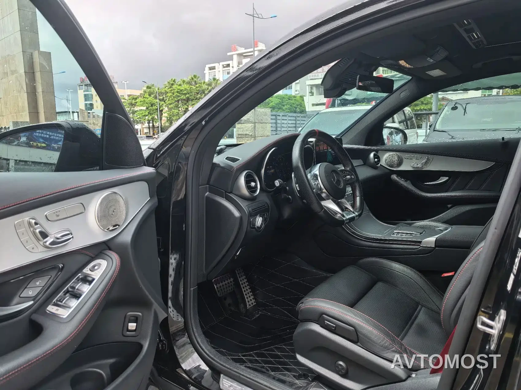 Mercedes-Benz GLC Coupe AMG 2023 AMG GLC 43 4MATIC Coupe SUV — фото 12