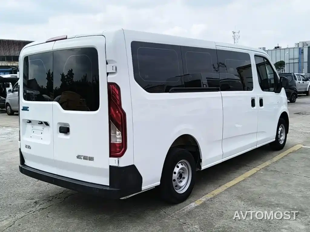 Jiangling E-Fushun 2025 Clear Window Version 53.58kWh Medium Wheelbase Low Roof — фото 5