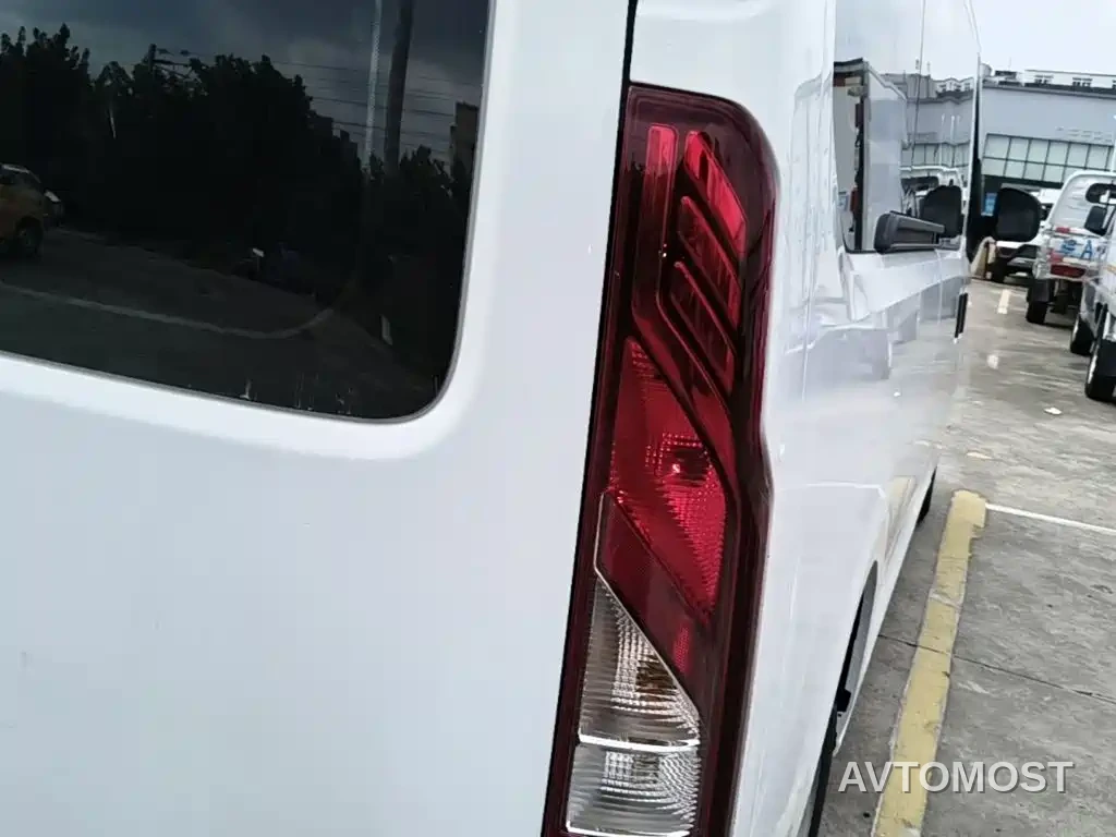 Jiangling E-Fushun 2025 Clear Window Version 53.58kWh Medium Wheelbase Low Roof — фото 21