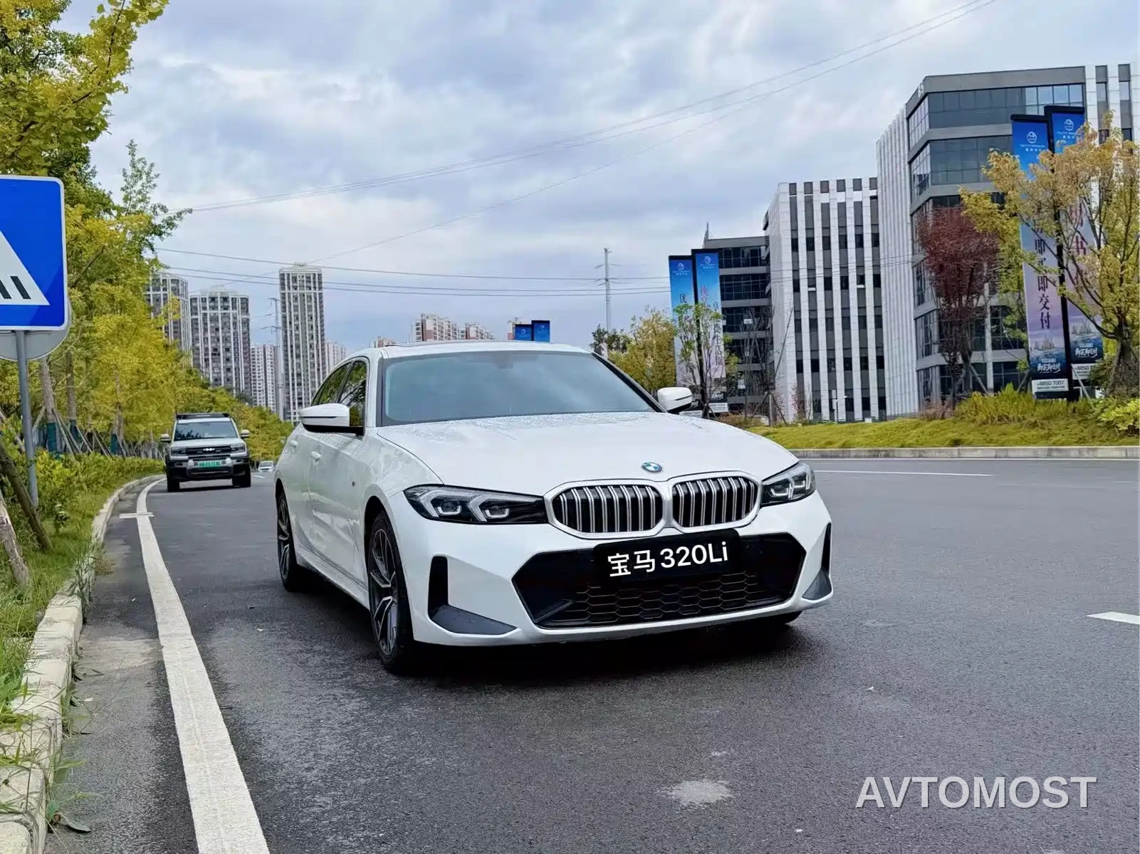 BMW 3 Series 2023 320Li M Sport Package — фото 3
