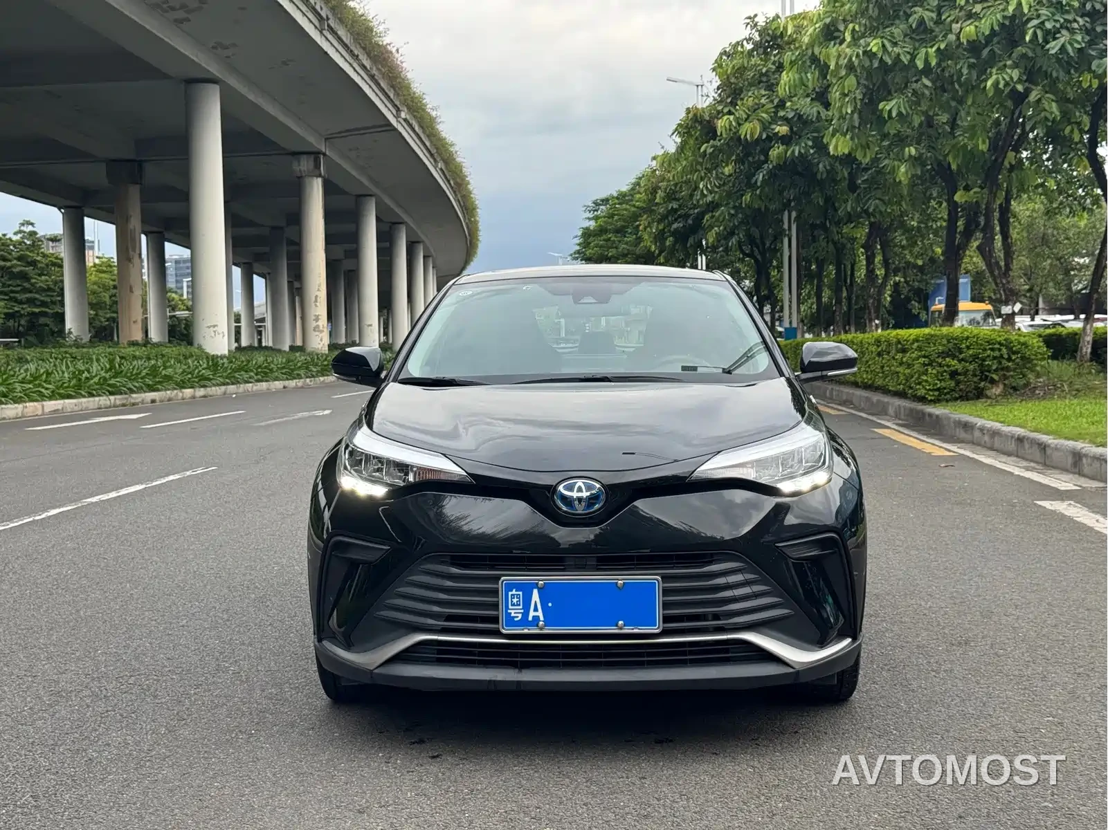 Toyota IZOA 2021 Hybrid 2.0L YiXing Edition — фото 2