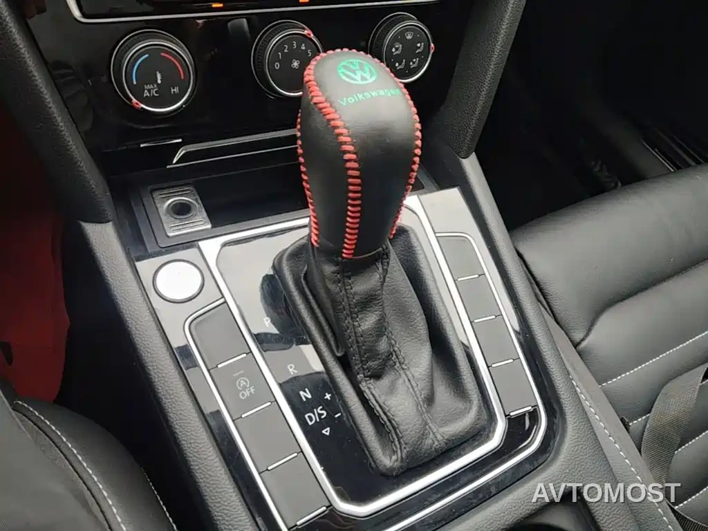 Volkswagen Magotan 2020 280TSI DSG Comfort — фото 13