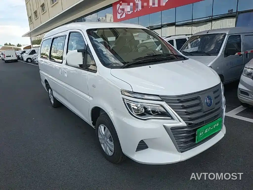 Dongfeng Fengxing Lingzhi New Energy 2025 420km EV City Transport 5-seater — фото 3