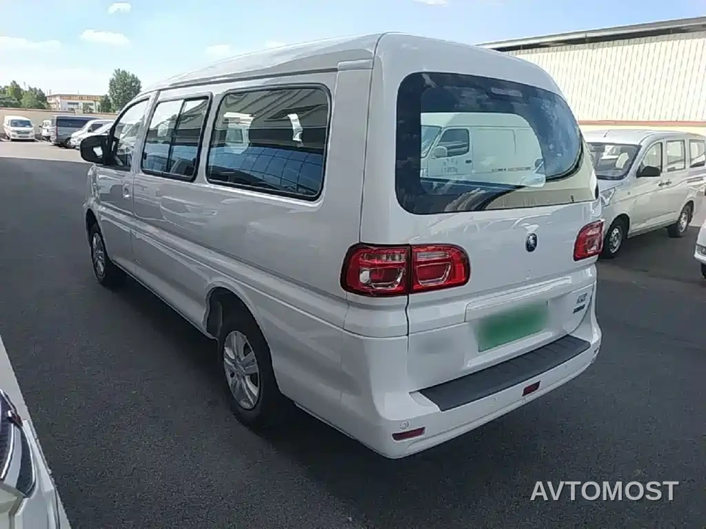Dongfeng Fengxing Lingzhi New Energy 2025 420km EV City Transport 5-seater — фото 4