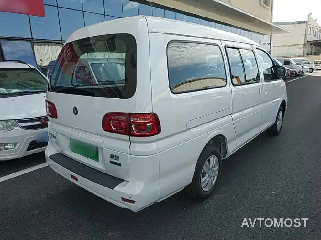 Dongfeng Fengxing Lingzhi New Energy 2025 420km EV City Transport 5-seater — фото 6