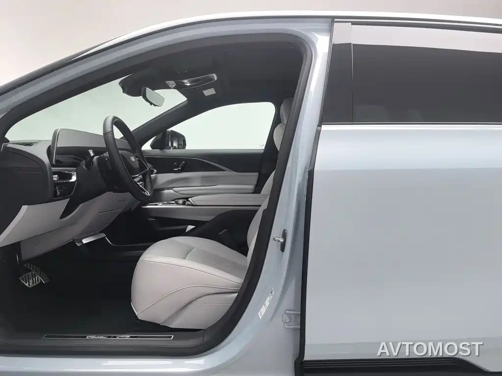 Cadillac IQ Rui Ge 2024 RWD Standard Range Luxury Edition — фото 9