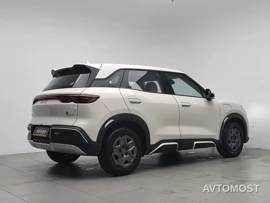 BYD Yuan UP 2025 Model 301KM Navigator