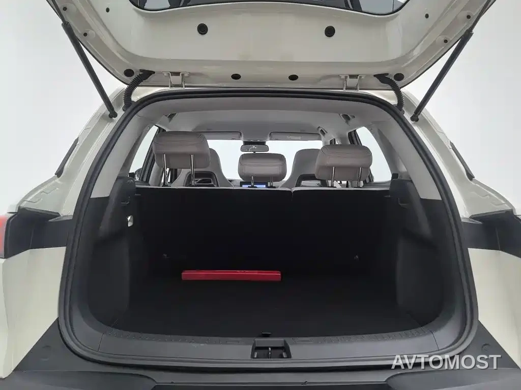 BYD Yuan UP 2025 Model 301KM Navigator — фото 15