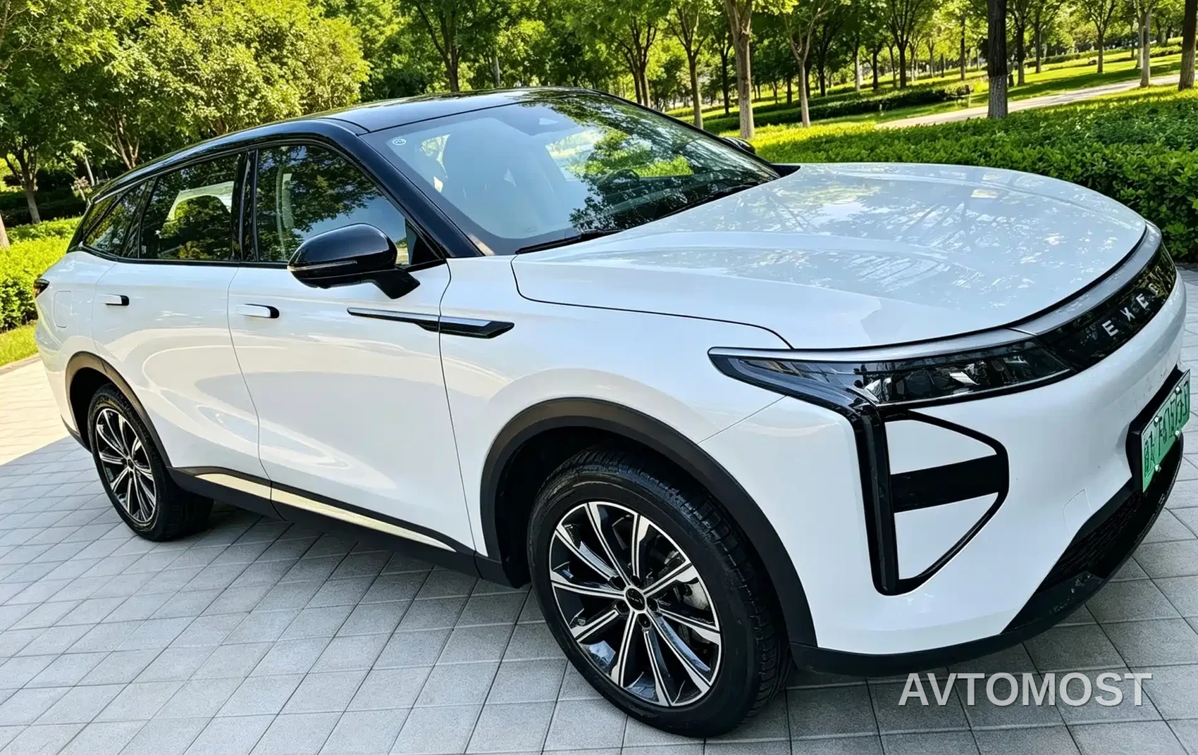 Exeed Yaoguang C-DM 2026 Global Edition 120 Long Range 2WD — фото 6